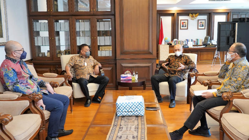 Dukung Gubernur Olly Dondokambey, Kemenkop UMKM Siapkan Program Khusus di Sulut