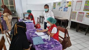 Semangat Sekolah Tatap Muka, Pelajar SMP Muhammadiyah 1 Manado Antusias Divaksin