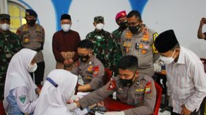 Alumni Akabri 96 Gelar Vaksinasi Massal dan Salurkan Bansos