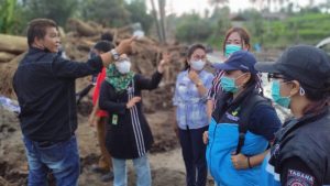 Tim Kemensos Sambangi Lokasi Bencana Mitra, Santuni Ahli Waris Korban