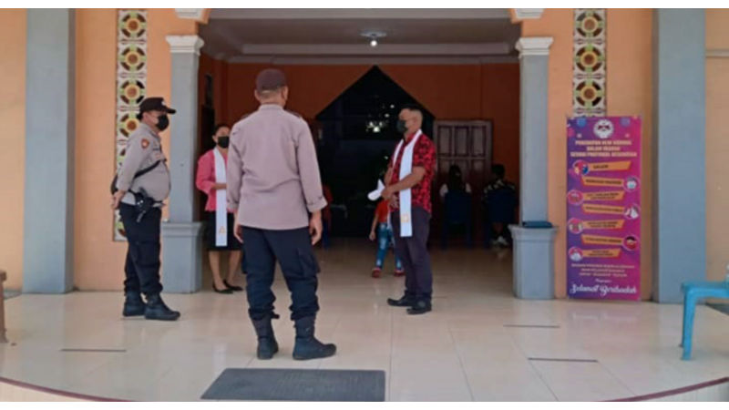 Imbau Penerapan Prokes, Polsek Airmadidi Gelar Patroli di Tempat Ibadah