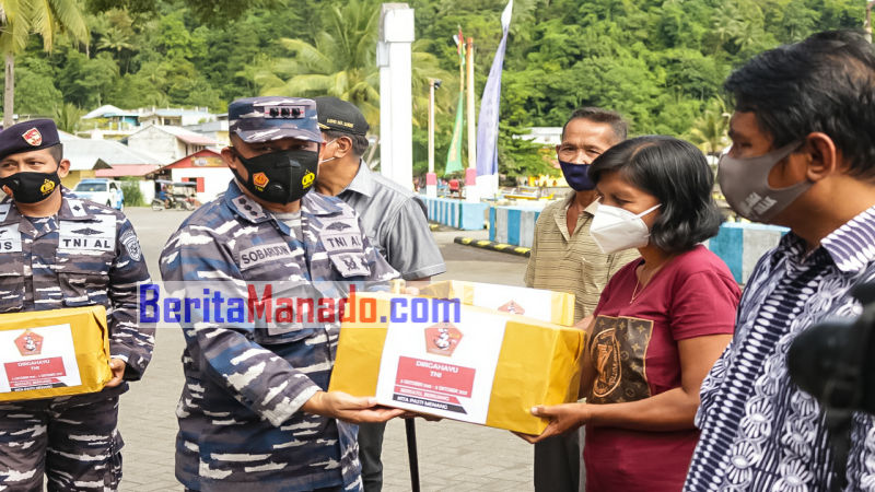 Sambut Syukur HUT TNI ke-76, Lanal Tahuna dan Kodim 1301/Sangihe Bagikan Sembako
