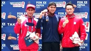 Sumbang Medali Perak, Jean Sumilat Apresiasi Peselam Sulut Micky Wowor