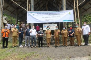 Syanet Karundeng Hadiri Penyerahan CSR oleh PLN