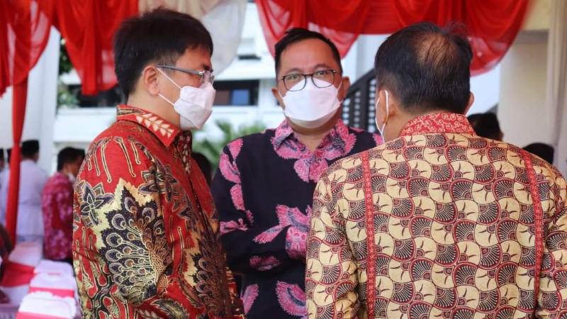 Maknai Hari Sumpah Pemuda, Andrei Angouw - Richard Sualang Ikuti Upacara di Kantor Gubernur Sulut