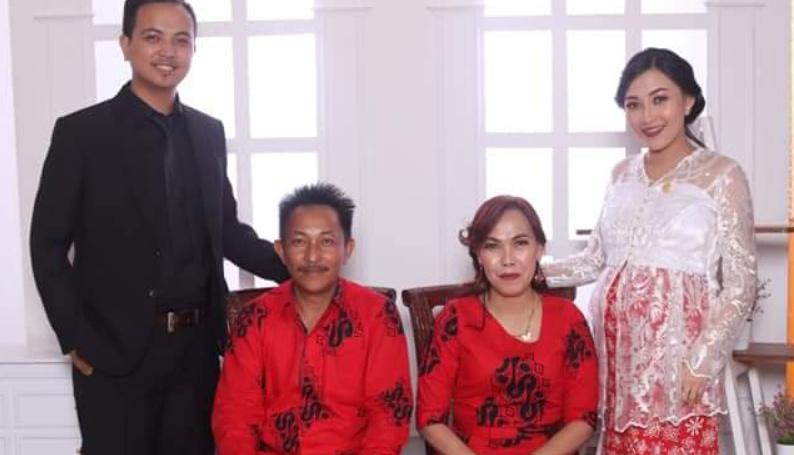 Eva Sigar Minta Warga Lowian Jaga Kerukunan Keluarga