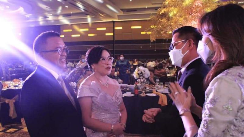 Bupati Joune Ganda Jadi Pencatat Pernikahan Timotius dan Sheren, Putri Joppi Lengkong