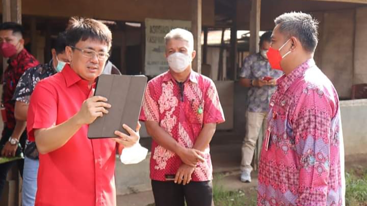 Andrei Angouw Ingin Pasar Tani di Mapanget Beroperasi Lagi