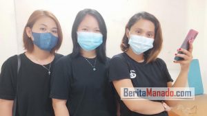 Mahasiswi Komunikasi UTSU Kampanyekan Penggunaan Masker Dua Lapis