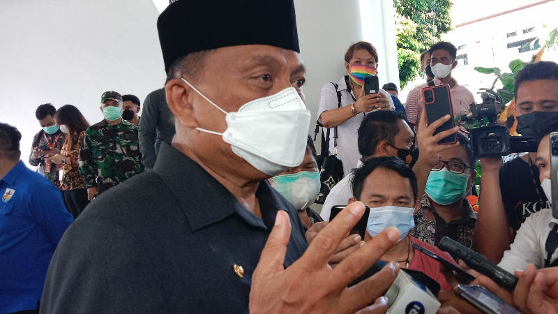 Olly Dondokambey Ajak Pemuda Sentuh Tanah