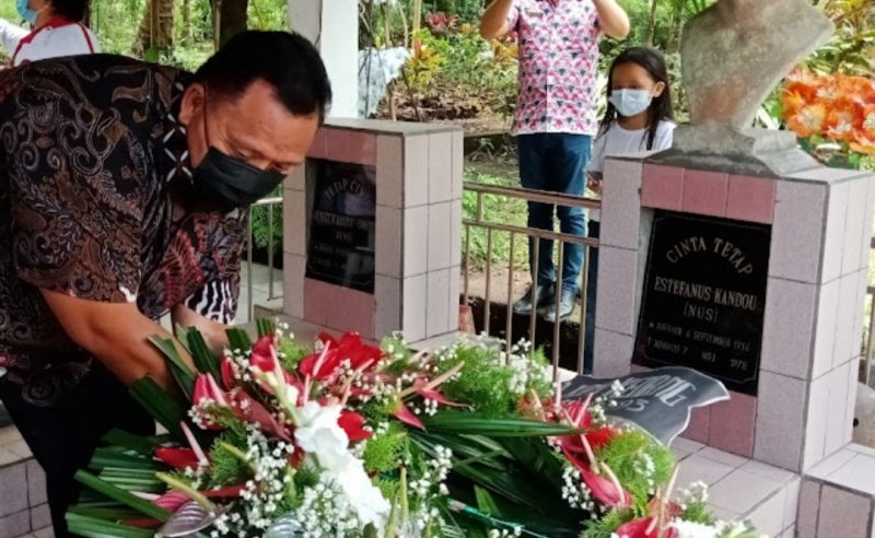 Jelang HUT Minahasa, ROR-RD Beserta Jajaran Pejabat Ziarah ke Makam Pimpinan Daerah Minahasa Terdahulu