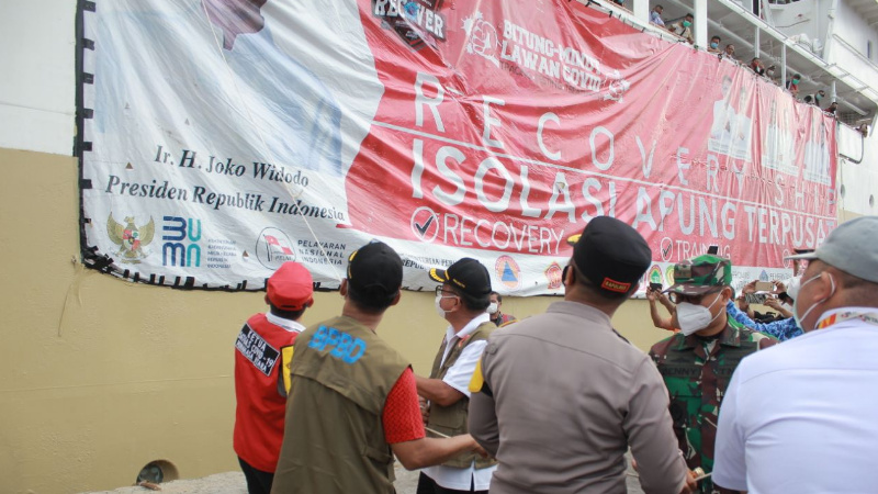 Usai Rawat Puluhan Pasien COVID-19, KM Tatamailau Resmi Tinggalkan Selat Lembeh
