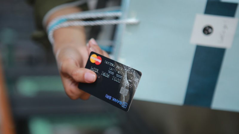 BRI Keluarkan Hampir 10 Ribu Kartu Kredit Pemerintah, 33 Persen Belanja Online