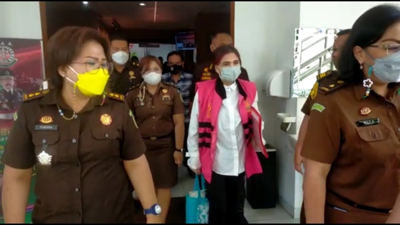 Sakit dan Dinilai Kooperatif, Vonnie Panambunan Dituntut 2 Tahun Penjara