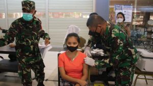 Capai Sasaran, Kodam XIII/Merdeka Gelar Serbuan Vaksinasi di Mantos 3