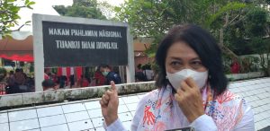 Merry Karouwan Minta Pertahankan Kearifan Lokal Makam Imam Bonjol