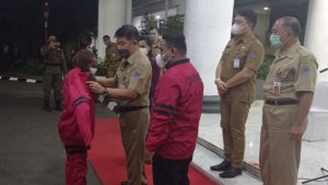 Sekprov Sulut Asiano Gammy Kawatu Lepas Kontingen Sulut untuk Peparnas XVI Papua