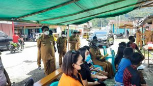 Tinjau Vaksinasi di Tabut, Bupati Jabes Gaghana Harap Sangihe Bisa Capai Target Jelang Akhir Tahun