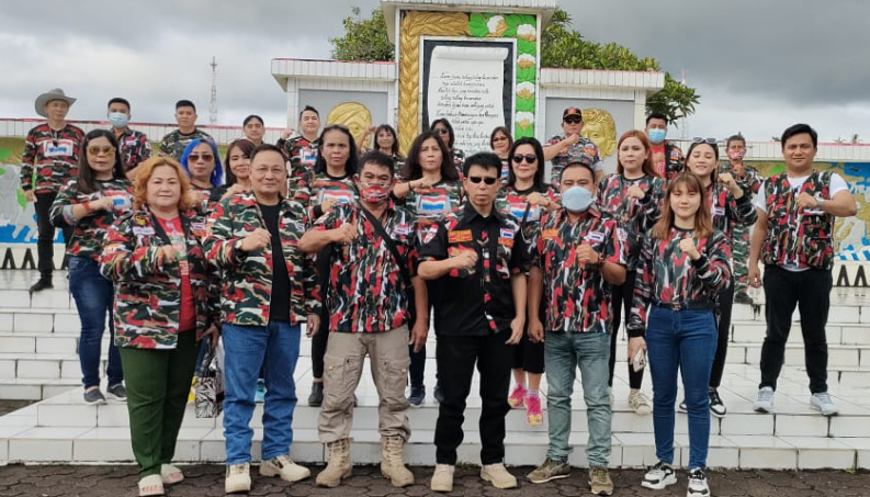 Maknai Hari Pahlawan, Laskar Merah Putih Ziarah ke TMP Kairagi