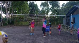 Atlit Muda Bola Voli Sulut Latihan Rutin Dengan Fasilitas Seadanya