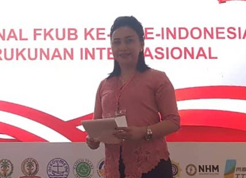Ditunjuk Mendadak, Siska Kandores Sukses Pandu Acara Wapres di Sulut