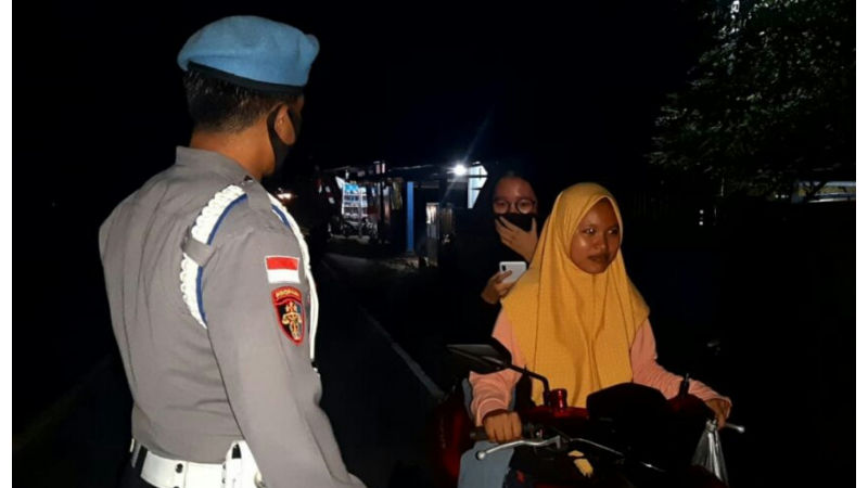 Polsek Beo Sosialisasikan Prokes dan Patroli Kamtibmas Dengan Berkeliling di 10 Daerah