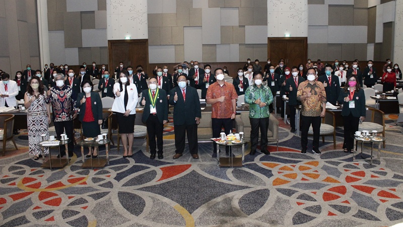 Pengurus IDI Wilayah Sulut Dilantik, Begini Harapan Steven Kandouw