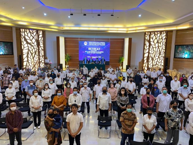 GMIM Kalvari Pineleng Gelar Retreat Calon Pelsus
