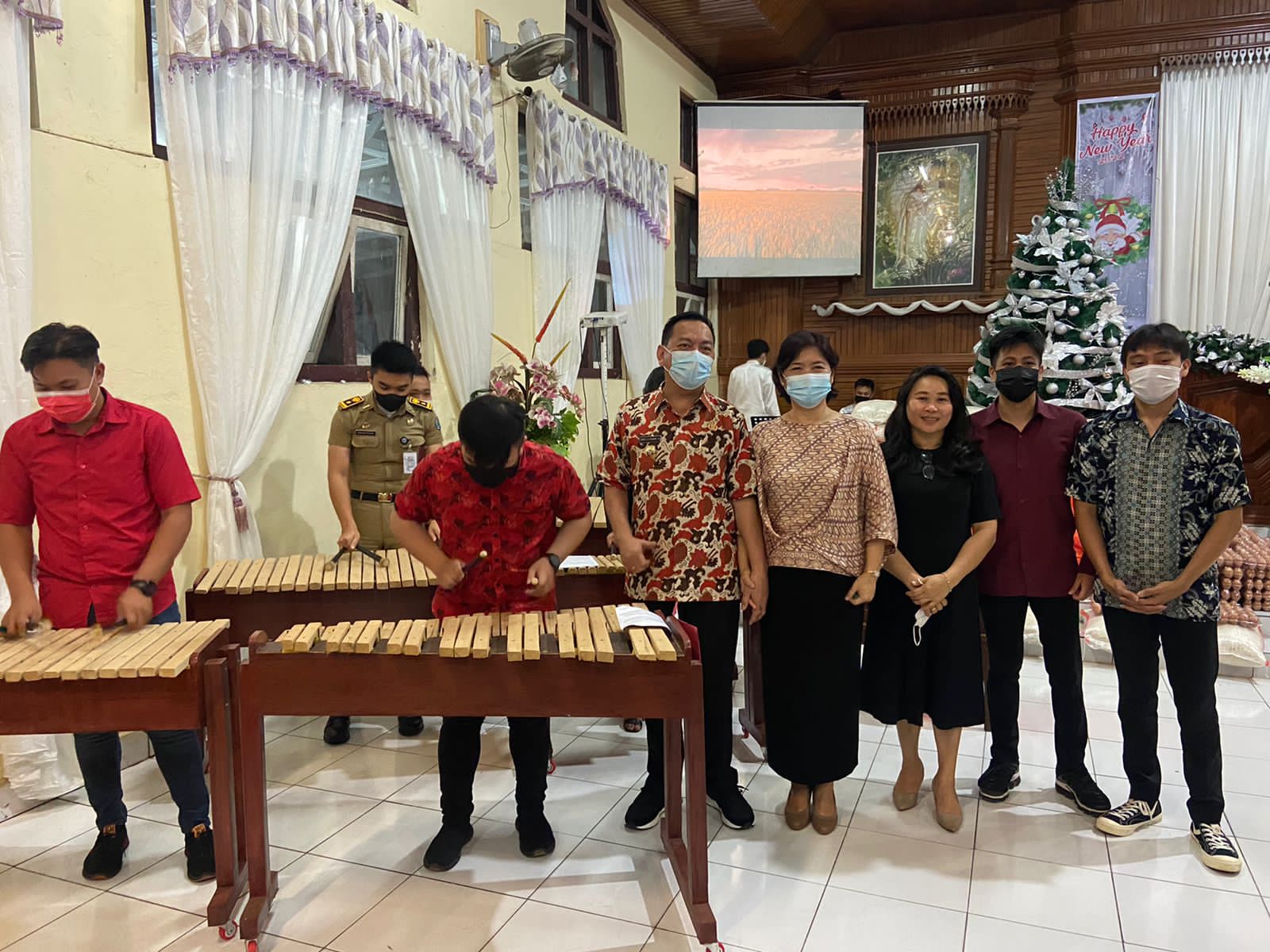 Dari Tomohon Barat, Caroll Senduk Berkerinduan Gelar Lomba Musik Kolintang