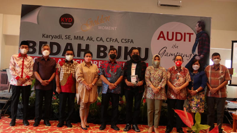 Wagub Steven Kandouw Bedah Buku ‘Audit Itu Gampang’ Karya Kepala BPK Perwakilan Sulut
