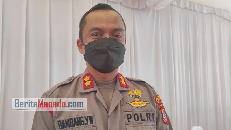 Polres Minut Kawal Vaksinasi Covid-19, Bantu Ingatkan Peserta Agar Jarak