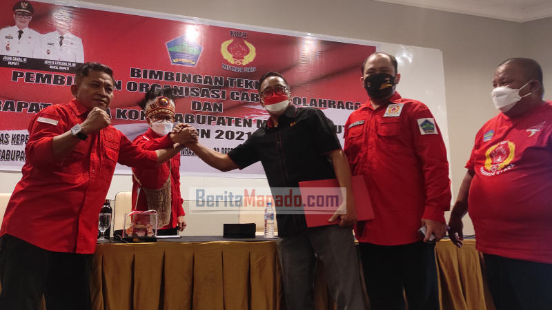 Bupati Joune Ganda Buka Bimtek Pembinaan Organisasi Cabor dan Raker KONI Minut 5 Bupati Joune Ganda Buka Bimtek Pembinaan Organisasi Cabor dan Raker KONI Minut