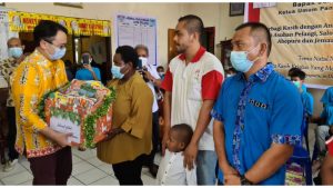 Jerry Sambuaga dan Panitia Natal Nasional Lakukan Gerakan Aksi Sosial di Papua