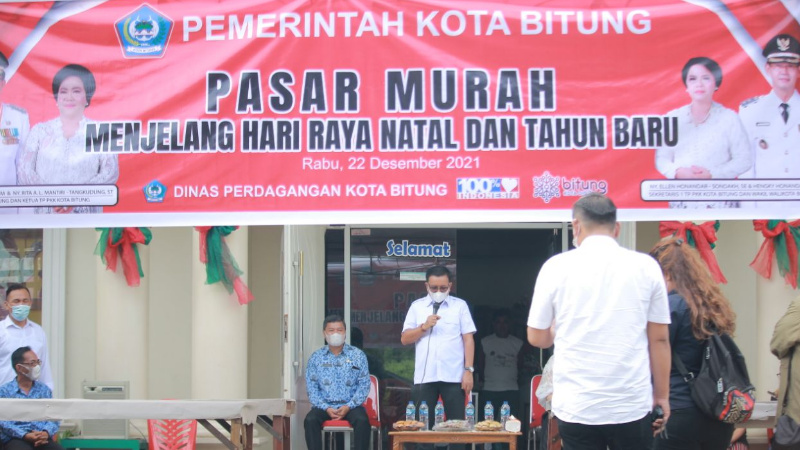 Pemkot Gelar Pasar Murah Nataru, Wali Kota Bitung Ajak Jadi Solusi di Tengah Masyarakat