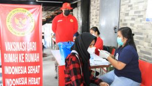 Vaksinasi BIN Sulut Sasar Pengunjung Pusat Perbelanjaan