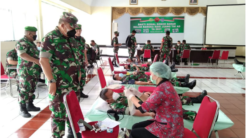 Brigjen TNI Prince Meyer Putong Tegaskan Prajurit Korem 131/Santiago Jadi Solusi Kesulitan Warga 10 Brigjen TNI Prince Meyer Putong Tegaskan Prajurit Korem 131/Santiago Jadi Solusi Kesulitan Warga