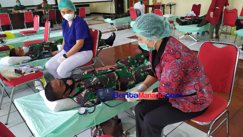 Brigjen TNI Prince Meyer Putong Tegaskan Prajurit Korem 131/Santiago Jadi Solusi Kesulitan Warga 11 Brigjen TNI Prince Meyer Putong Tegaskan Prajurit Korem 131/Santiago Jadi Solusi Kesulitan Warga