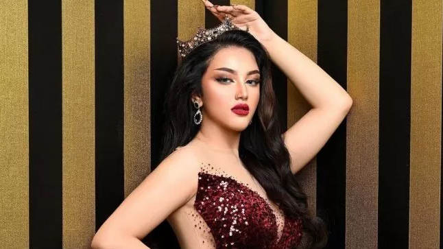 Sudah Telanjang, Cassandra Angelie Tak Bisa Melawan Saat Ditangkap