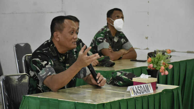 Kunjungi Kikav 10/Msc, Kasdam XIII/Mdk Semangati Prajurit Laksanakan Tugas dengan Baik