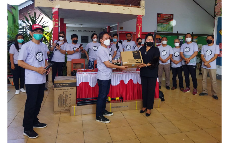 Ikatan Alumni Smantoe'96 Nostalgia di SMA Negeri 7 Manado, Rayakan 25 Tahun Kelulusan
