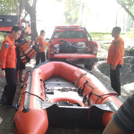 Liburan Berujung Petaka, Remaja Asal Wasian Hilang Digulung Ombak Pantai Paal
