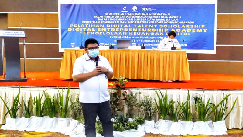 Buka Pelatihan 'DEA', Erwin Kontu: Pemkot Manado Dorong UMKM Transformasi Digital