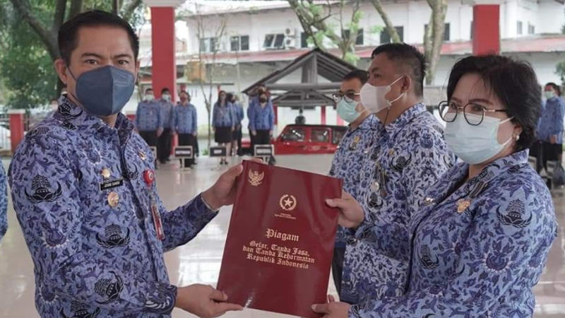 Anak Petani di Minut Dapat Penghargaan Presiden Jokowi