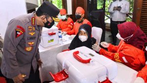 Cegah Pertumbuhan Covid-19, Kapolri Minta Vaksinasi Booster untuk Lansia Dimaksimalkan