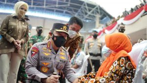 Tinjau Vaksinasi Se-Indonesia, Kapolri Dorong Percepatan Target Dosis Dua dan Booster