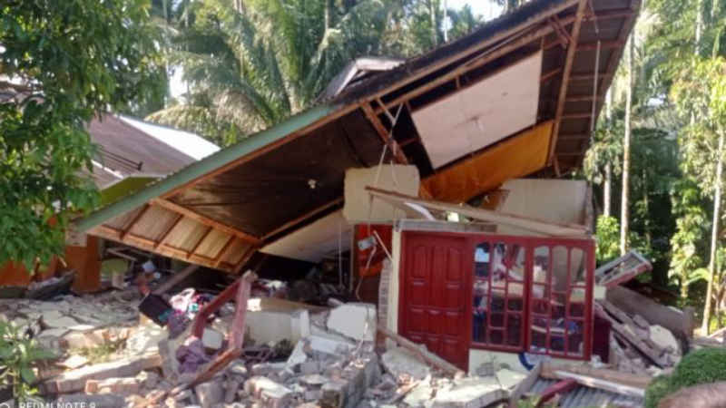 Gempa di Pasaman Barat Sumbar Tewaskan 4 Orang dan 28 Luka-luka