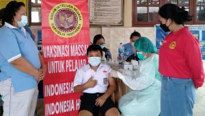 Jaga Imun Kelompok Rentan, BIN dan Dinkes Sulut Genjot Vaksinasi