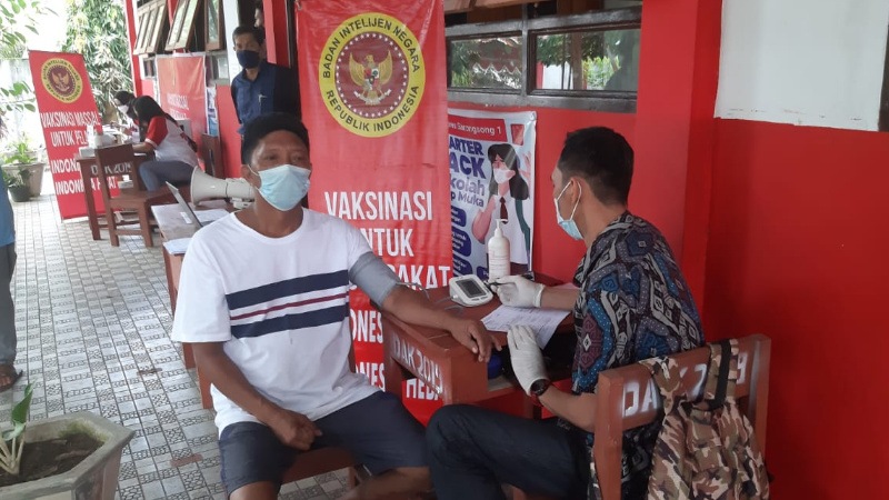 Antisipasi Lonjakan Kasus, Vaksinasi BIN Sulut Sasar Kelompok Rentan
