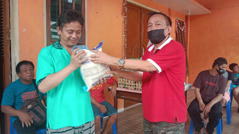Sahabat Olly – Steven Berbagi Sukacita dengan Komunitas Tunanetra