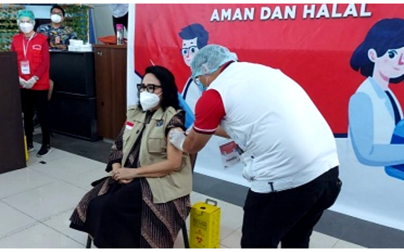 Deitje Katuuk Targetkan 1500 Dosis untuk 2 Hari, UNIMA Siap Sukseskan Program Vaksinasi
